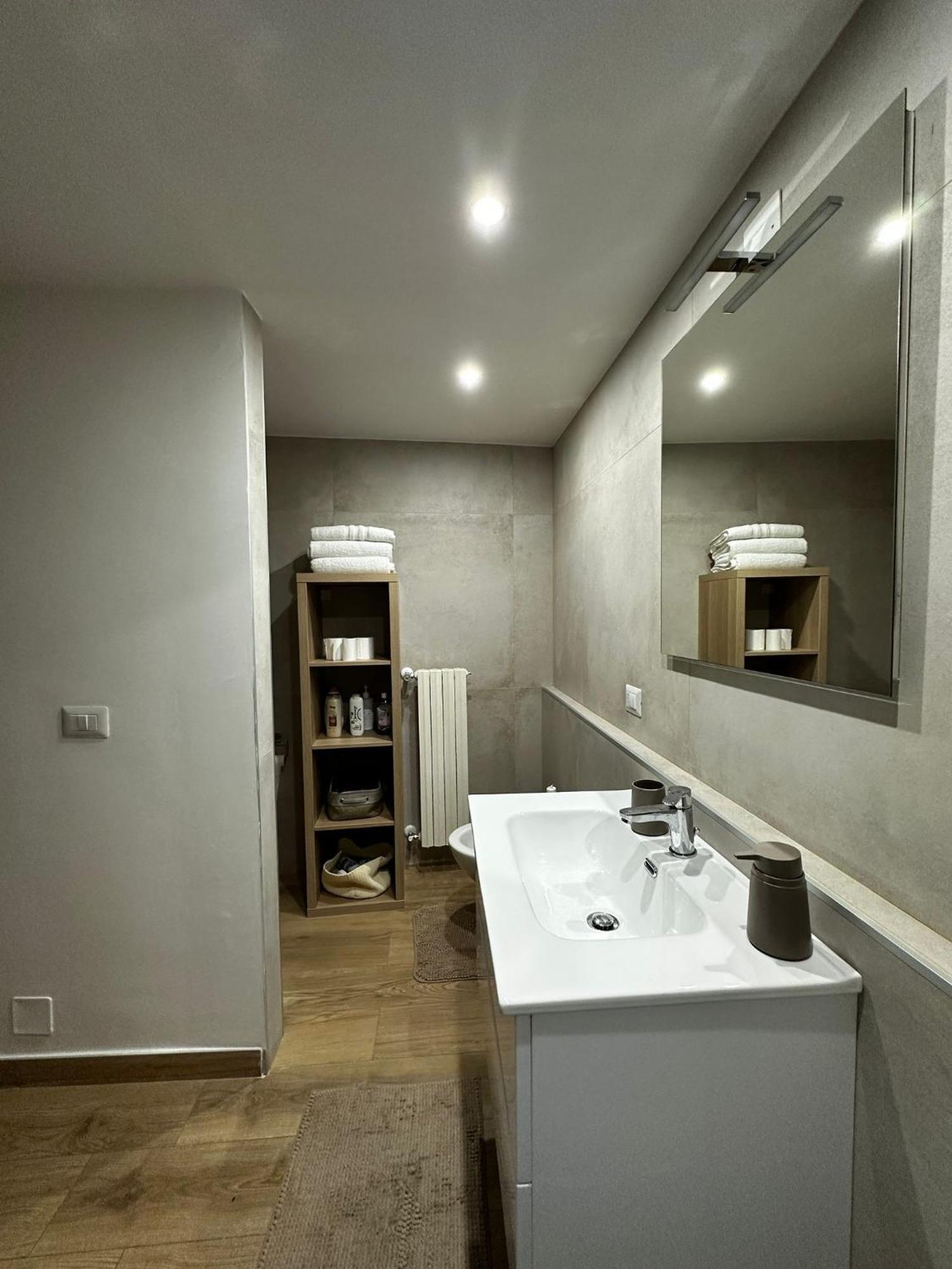Aquamarine Apartment *